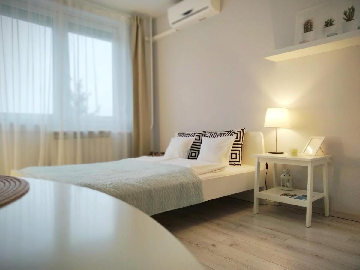 White Almond Apartment ブダペスト エクステリア 写真