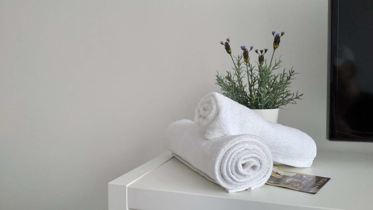 White Almond Apartment ブダペスト エクステリア 写真